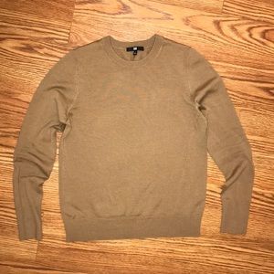 Uniqlo camel lightweight sweater